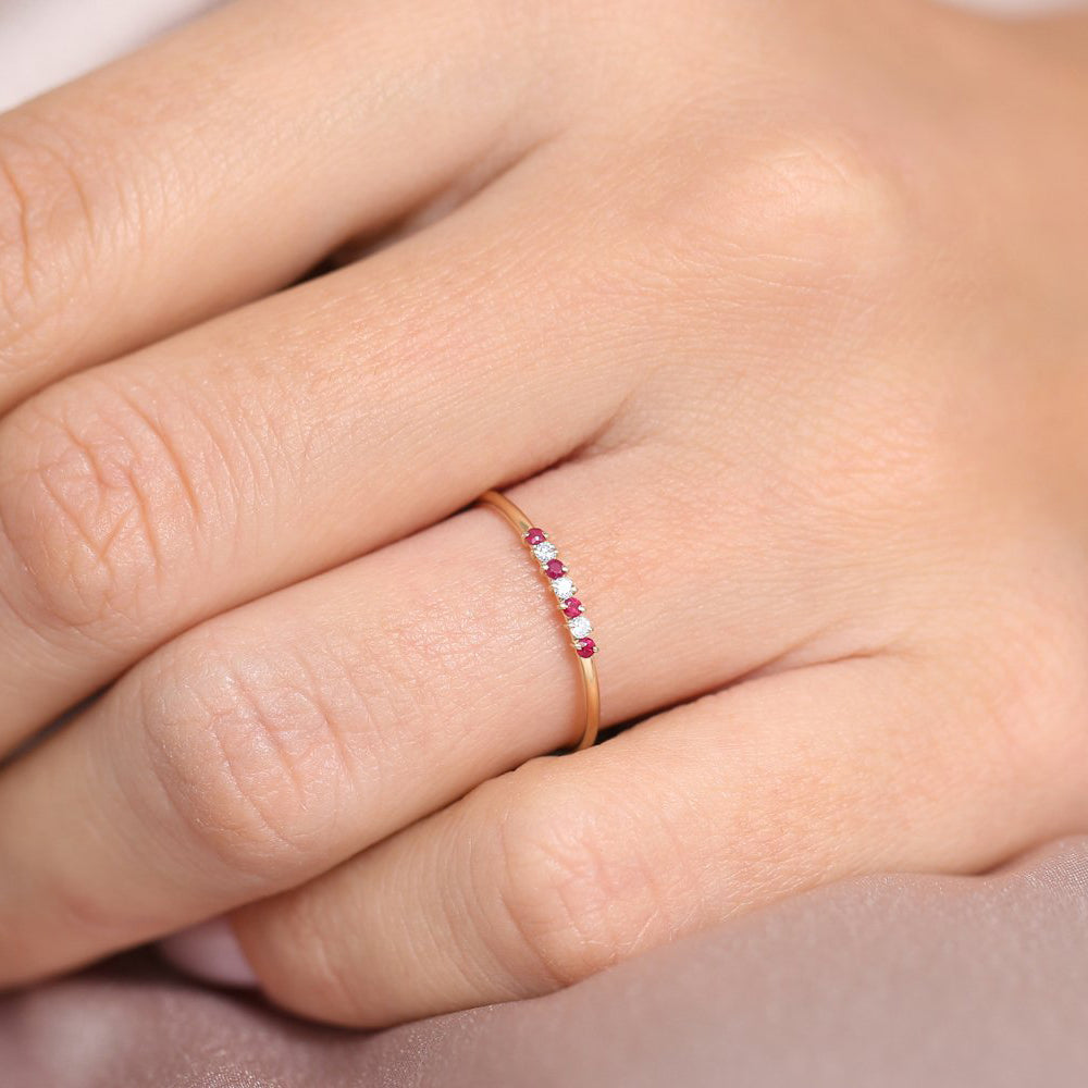 Anel solitário de ouro feminino noivado Diamante e Rubi Aparador meia aliança