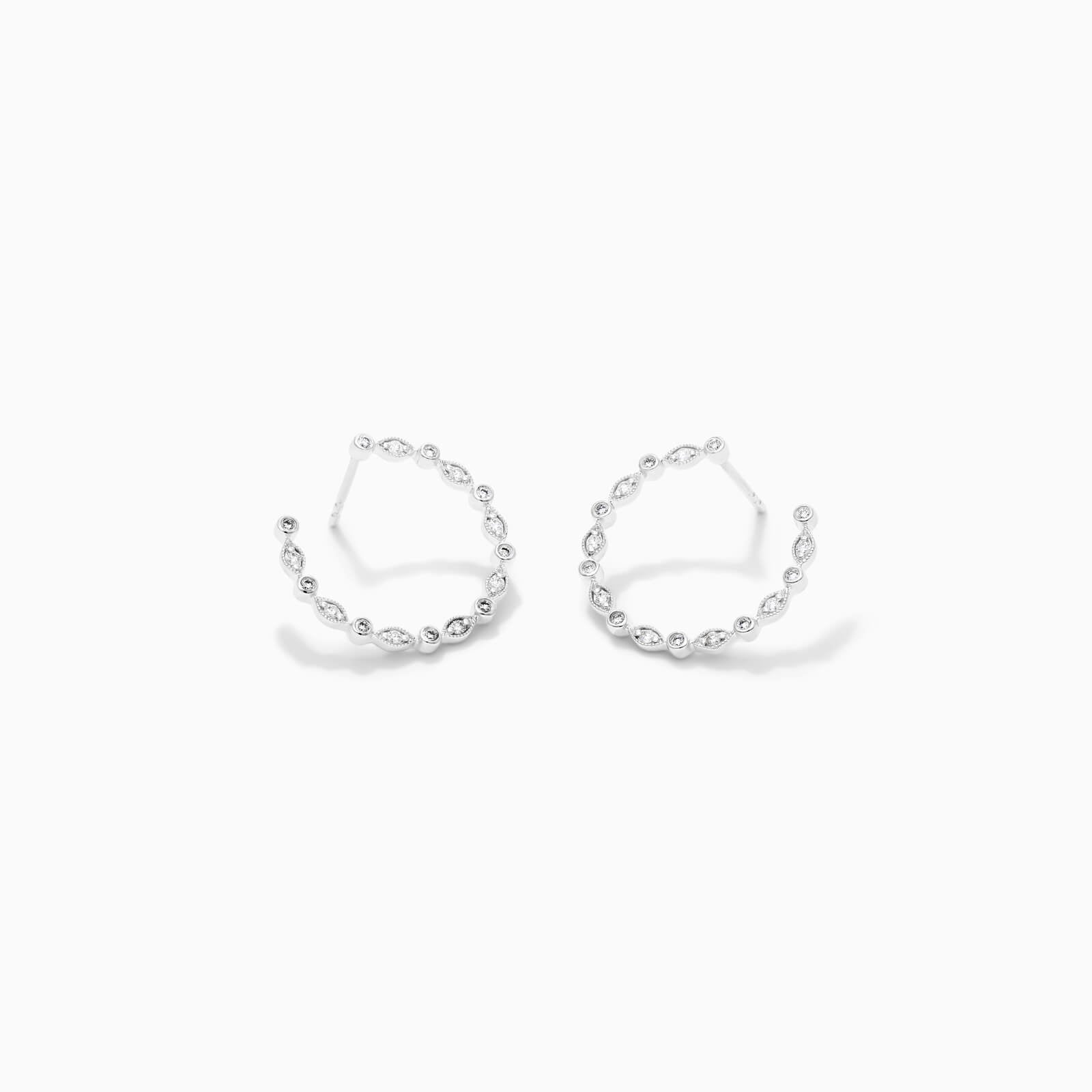 Brinco de Argola Feminino de Ouro 18k Diamantes Luxo | New | Brincos, Celestial Diamonds, diamante, white | AUREA FINE JEWELRY
