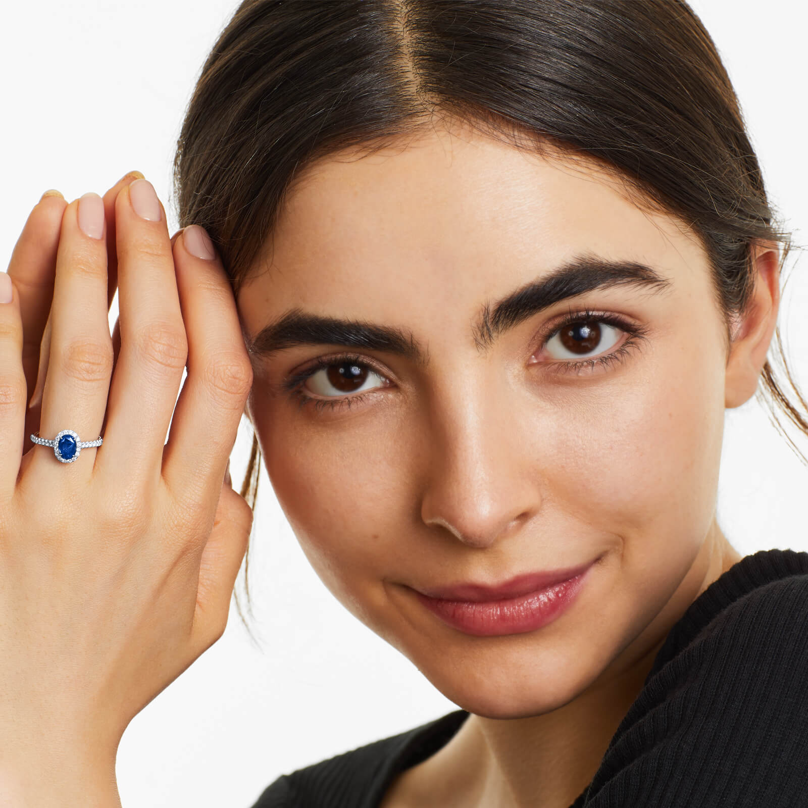 Anel de Safira Azul em Ouro 18k C/ Diamantes Brilhantes