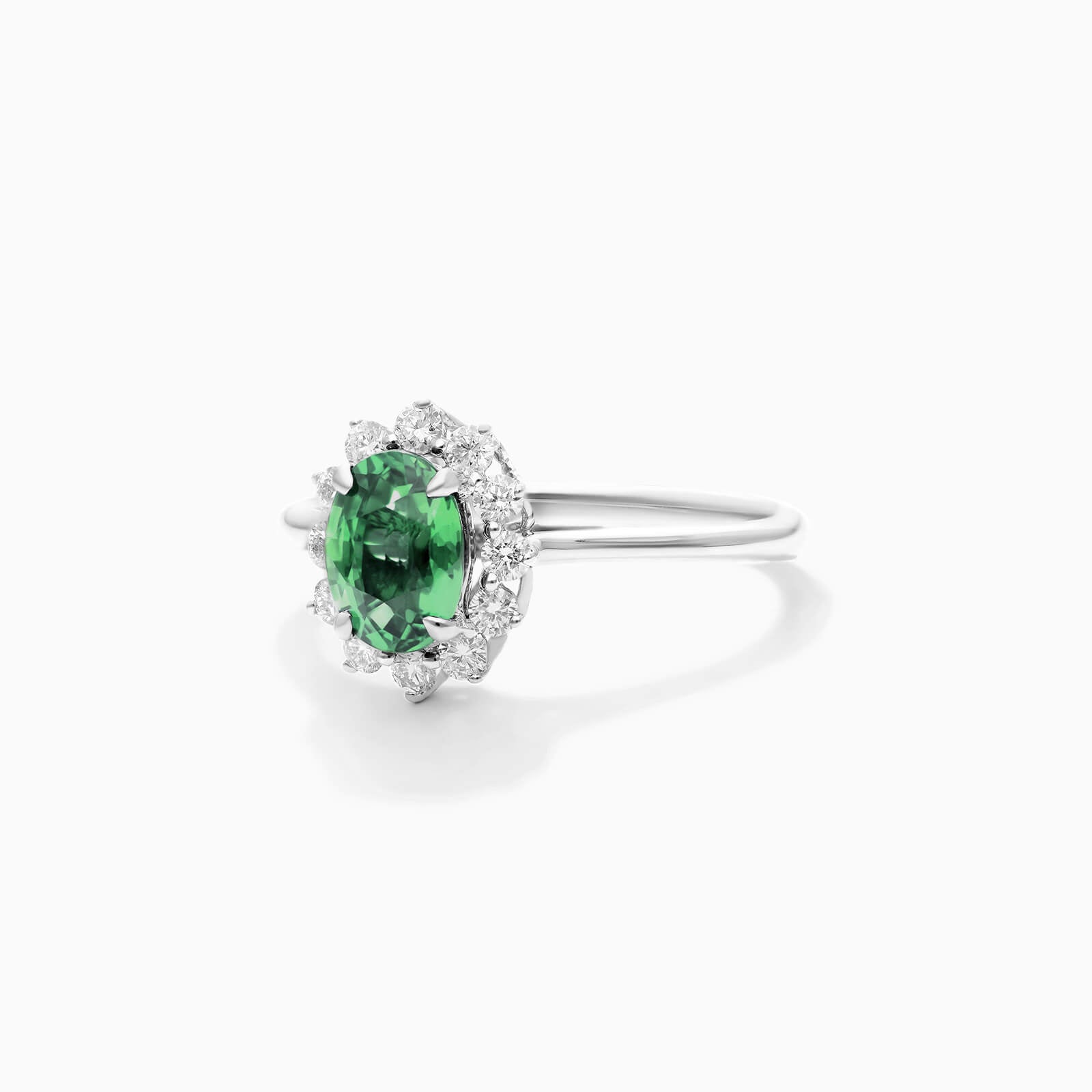 Anel De Esmeralda Em Ouro 18k C/ Diamantes Brilhantes