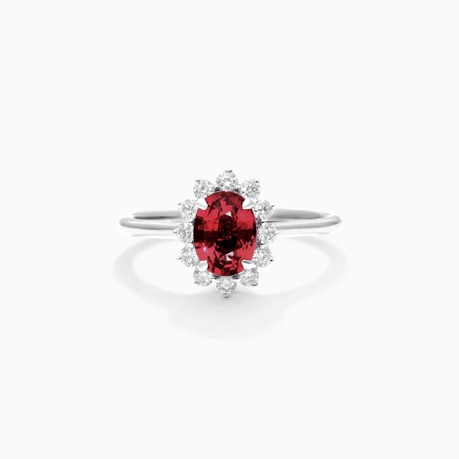 Anel De Rubi Em Ouro 18k C/ Diamantes Brilhantes | New | anel-de-noivado, Anéis, diamante, noivado, rubi, white | AUREA FINE JEWELRY