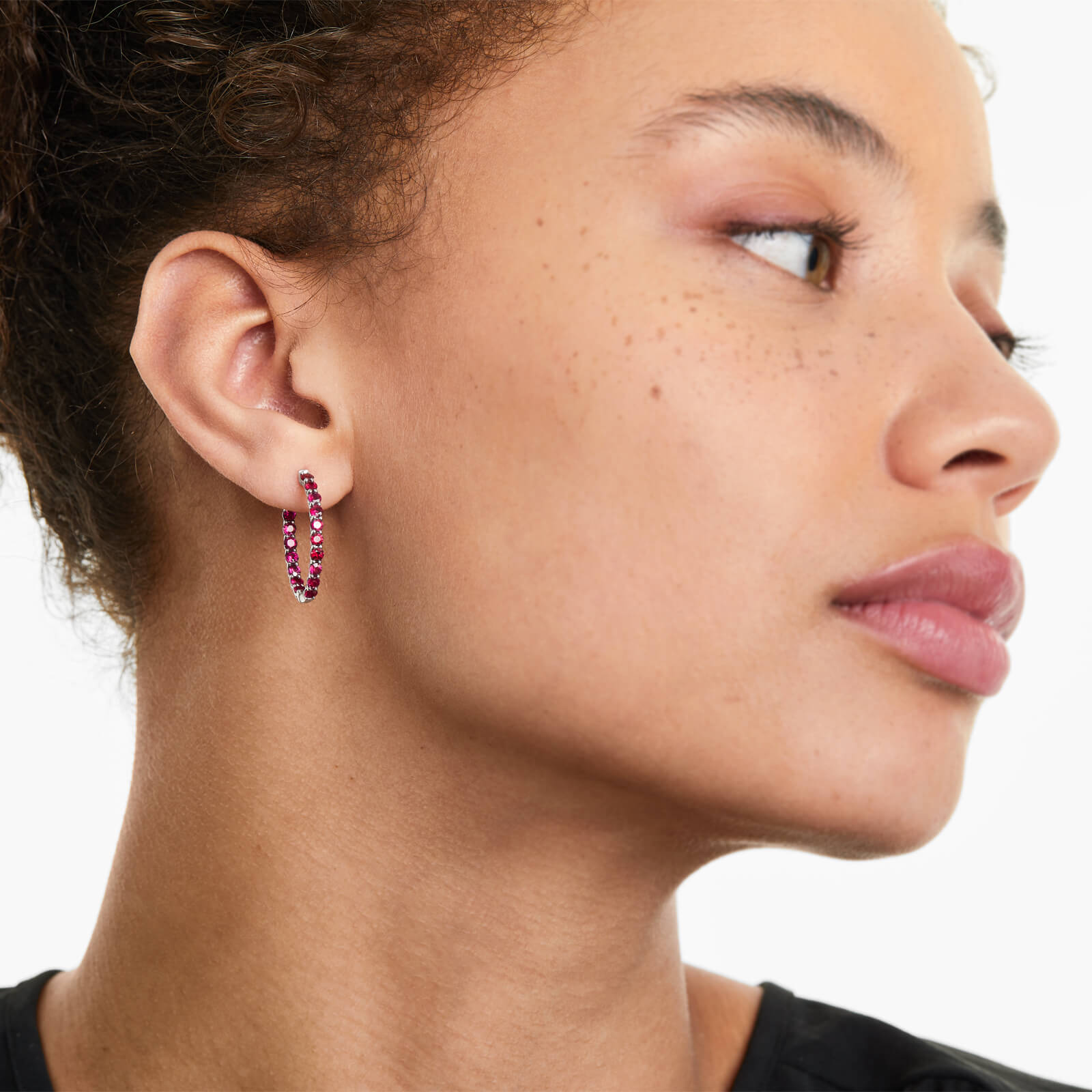 Brinco Argola De Rubis em Ouro 18k Branco De Luxo