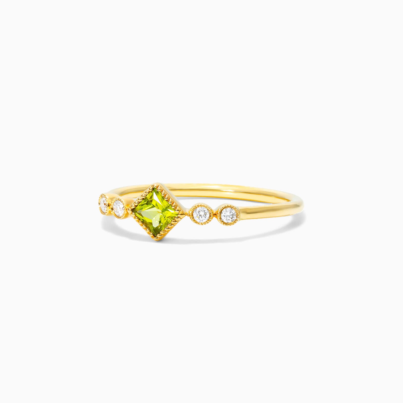 Anel De Ouro 18k c/ Moldura Delicado Diamantes e Peridoto
