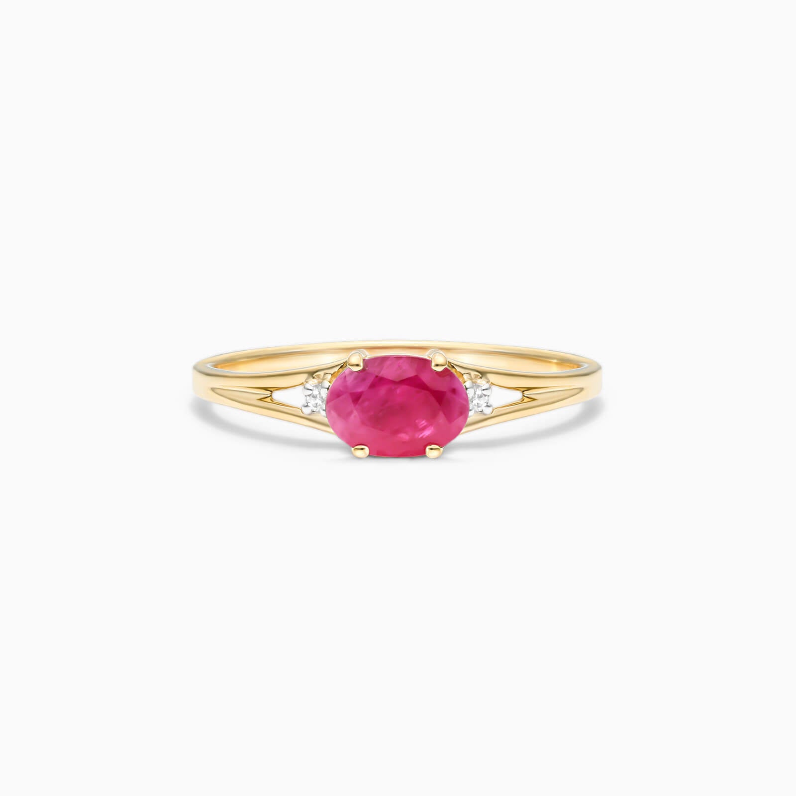 Anel De Ouro 18k iSabel C/ Rubi Solitario e Diamantes | New | anel-de-noivado, Anéis, diamante, rubi, yellow | AUREA FINE JEWELRY