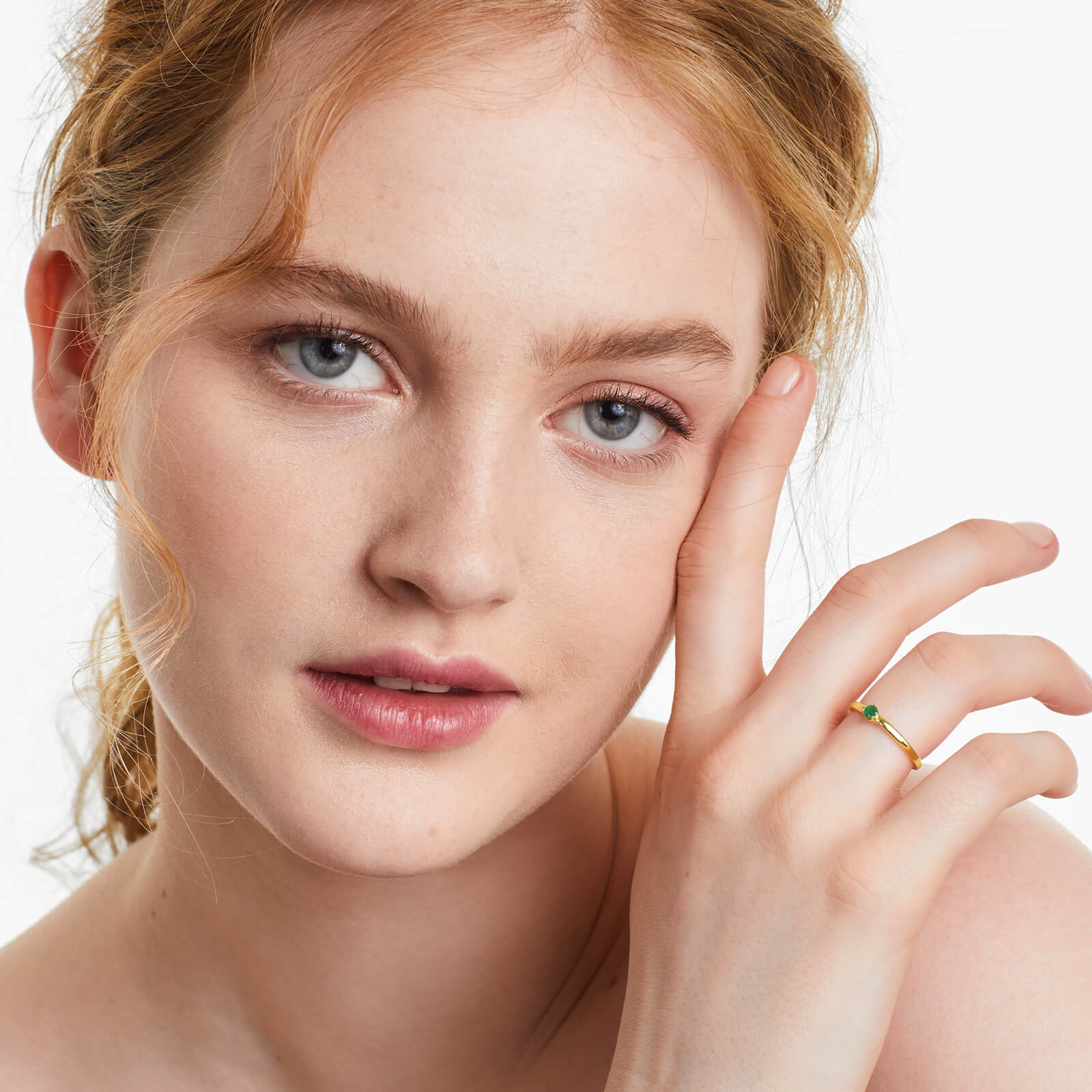 Anel De Ouro 18k Petite Esmeralda Solitario Delicado Luxo