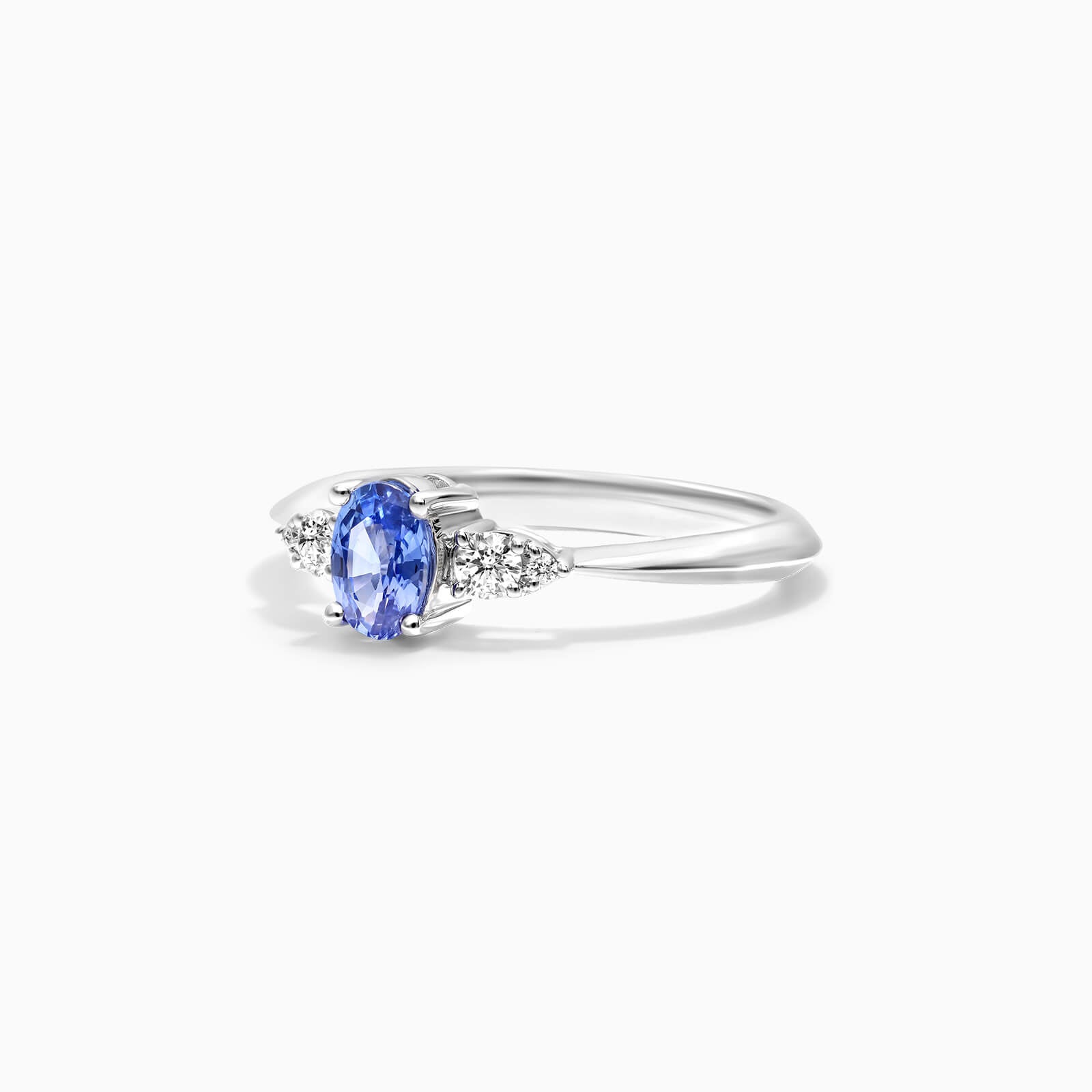Anel De Ouro 18k Elsa C/ Safira Azul Solitario e Diamantes