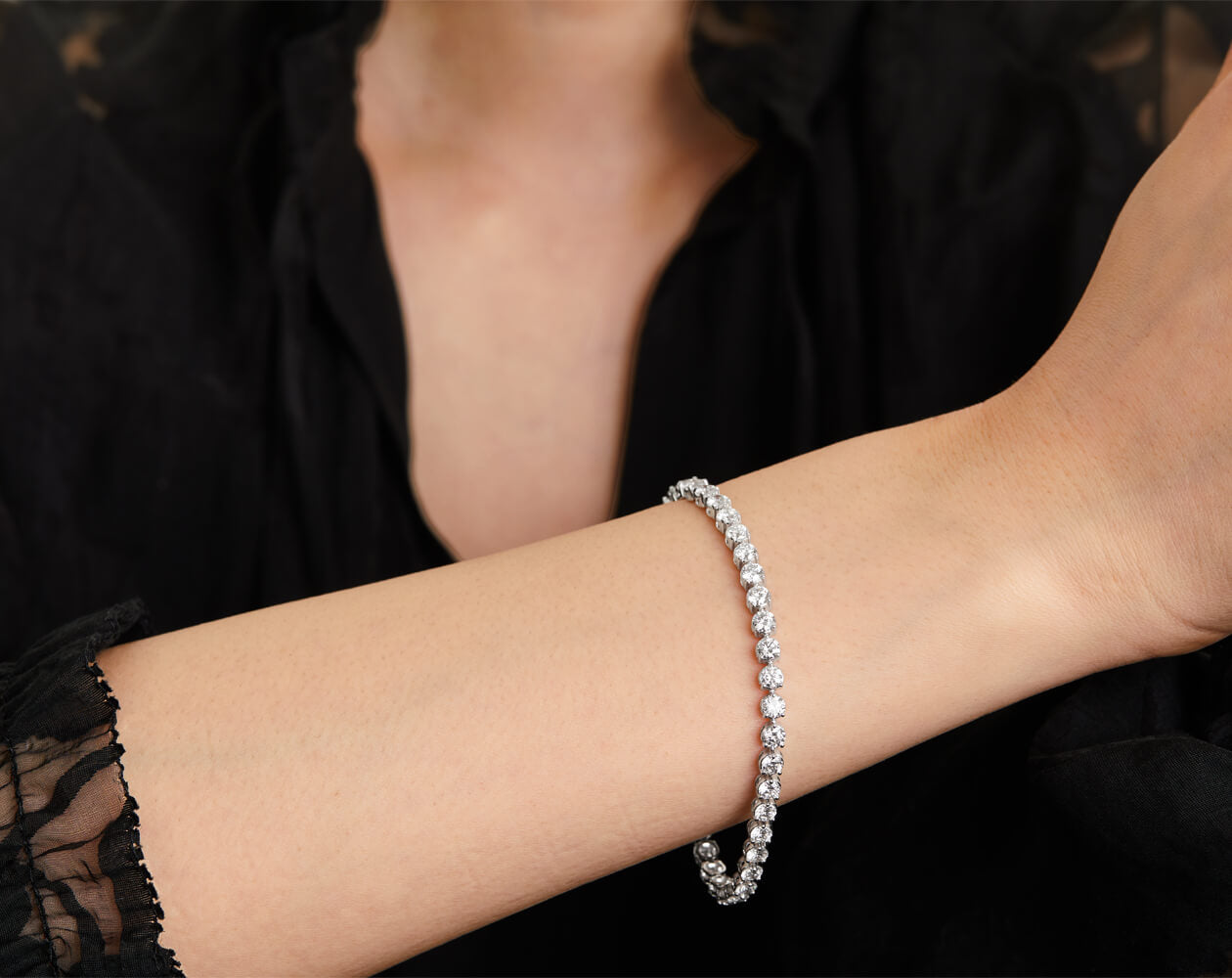 Pulseira Riviera Três Pontas De Diamante Ouro Branco 18K 700pts
