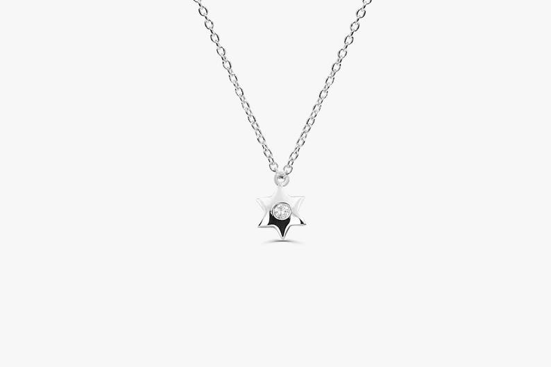 Corrente de ouro Feminina em Ouro Amarelo 18k estrela Diamante
