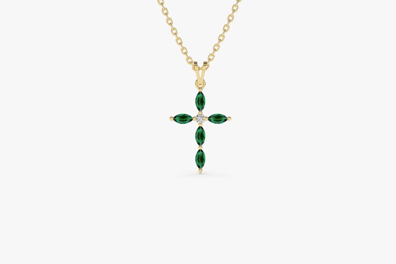 Colar Corrente Cruz de Esmeralda Luxo Feminino em Ouro Branco 18k
