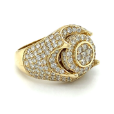 Anel masculino em ouro amarelo 18k com diamantes naturais 3,53 ct – vista diagonal oposta