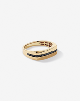 Vista superior do anel masculino em ouro amarelo 18k com diamantes naturais negros