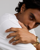 Anel masculino Aurea Diamonds em ouro amarelo 18k com diamantes naturais negros