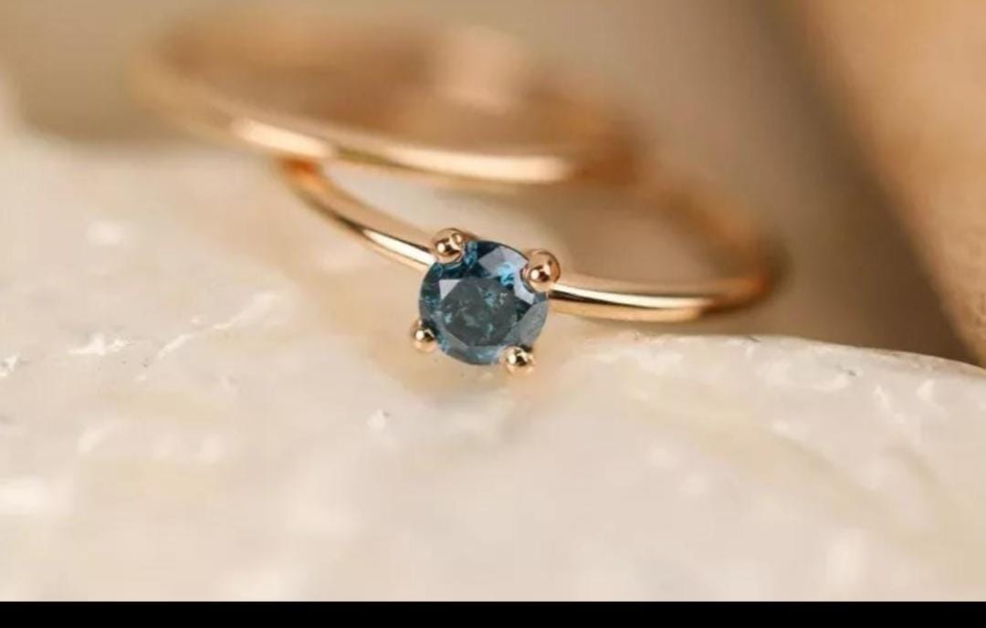 Anel solitário de ouro feminino noivado Diamante Azul tratado