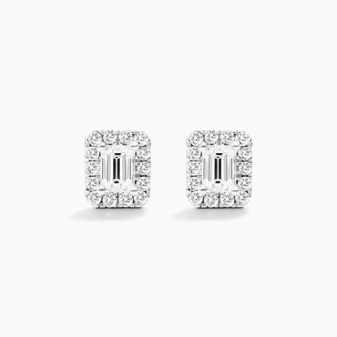Brinco De Ouro Branco 18k Diamantes Brilhantes e Corte Esmeralda | New | Brincos, Celestial Diamonds, diamante, white | AUREA FINE JEWELRY