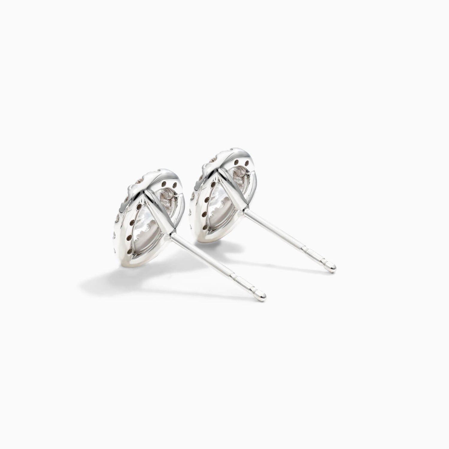 Brinco De Ouro Branco 18k Forma De Pera Com Diamantes Brilhantes