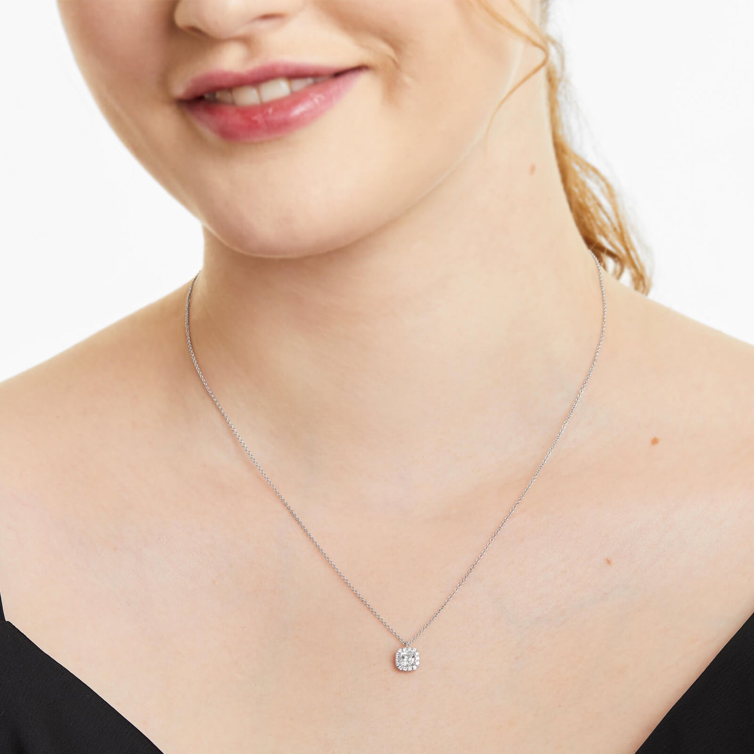 Corrente Feminina  em Ouro 18k Ponto de luz  Diamantes Luxo