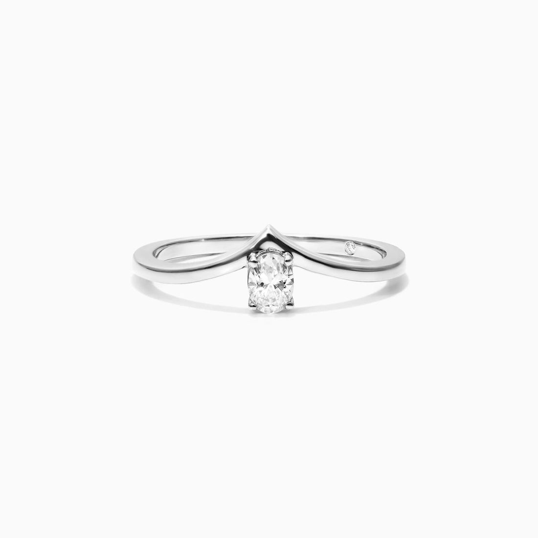 Anel De Ouro Branco 18k Em V De Luxo Diamante Solitario Queen - AUREA FINE JEWELRY