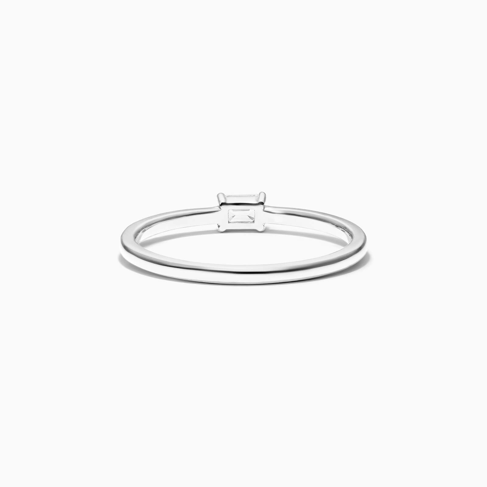 Anel De Ouro Branco 18k Delicado Diamante Baguette Solitario
