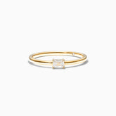 Anel De Ouro Amarelo 18k Delicado Diamante Baguette Solitario | New | anel-de-noivado, Anéis, diamante, noivado, yellow | AUREA FINE JEWELRY