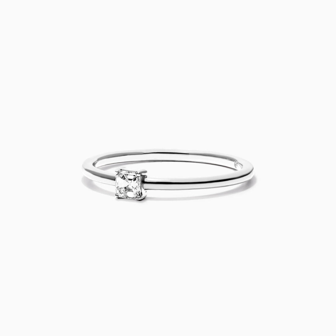 Anel De Ouro Branco 18k Delicado Diamante Quadrado Solitario