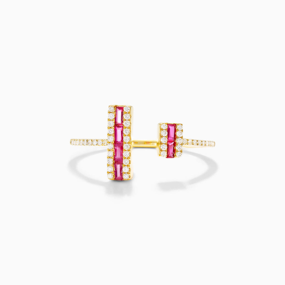Anel De Ouro 18k Aberto C/ Rubi Baguette e Diamantes Brilhantes | New | Anéis, diamante, rubi, yellow | AUREA FINE JEWELRY