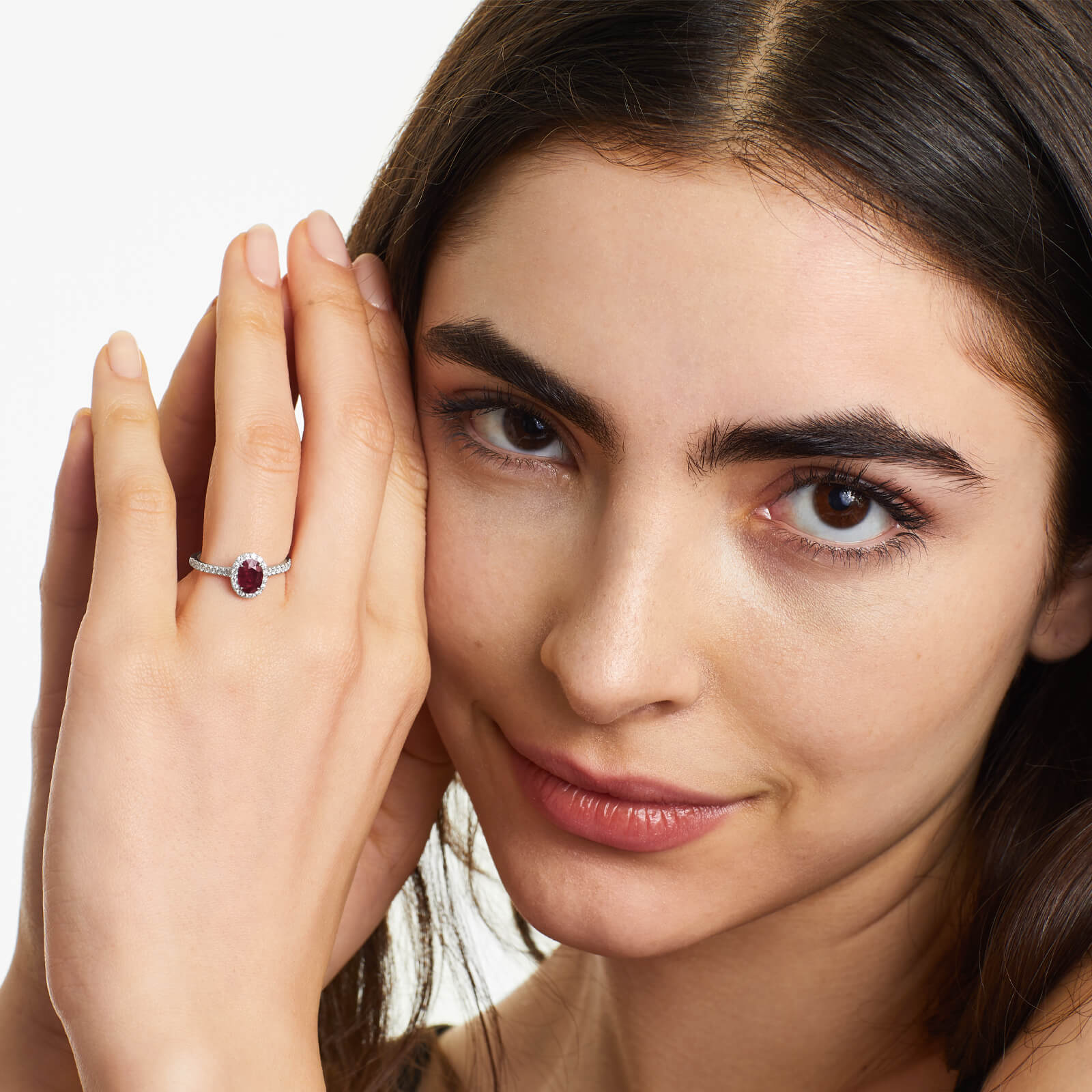 Anel de Rubi em Ouro 18k C/ Diamantes Brilhantes