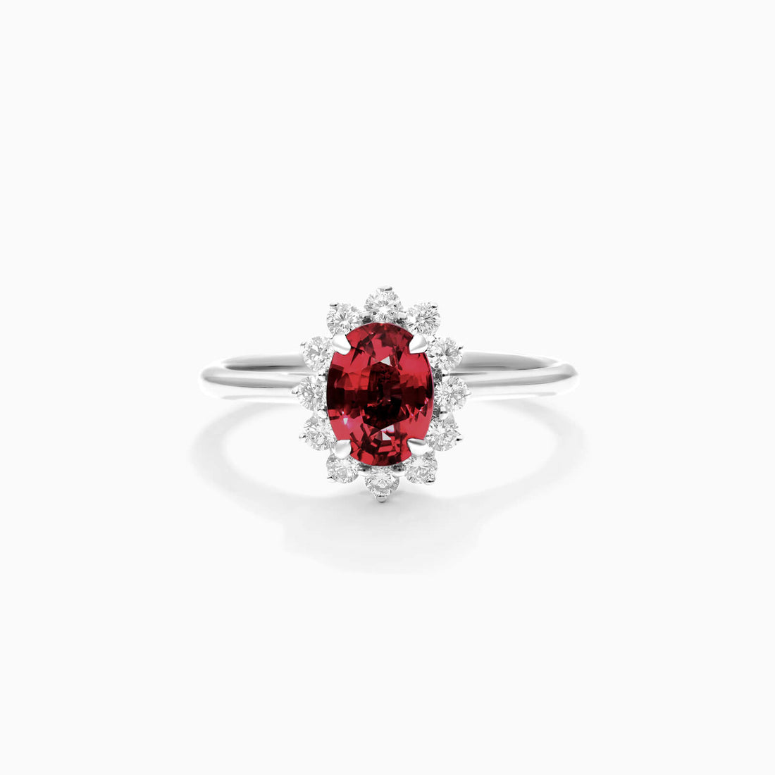 Anel De Rubi Em Ouro 18k C/ Diamantes Brilhantes | New | anel-de-noivado, Anéis, diamante, noivado, rubi, white | AUREA FINE JEWELRY