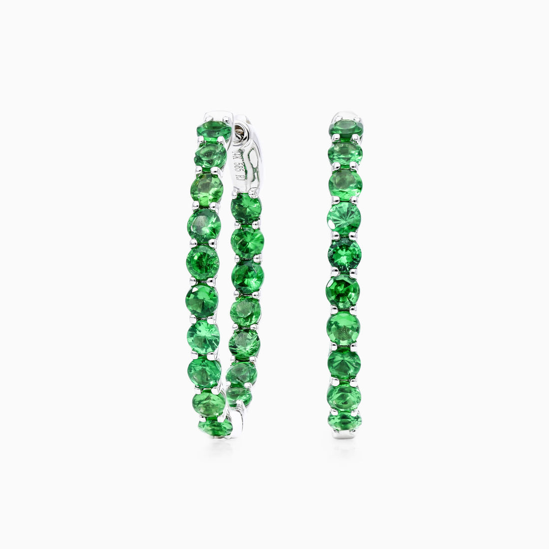Brinco Argola De Esmeralda em Ouro 18k Branco De Luxo | New | Brincos, Celestial Diamonds, Esmeralda, white | AUREA FINE JEWELRY