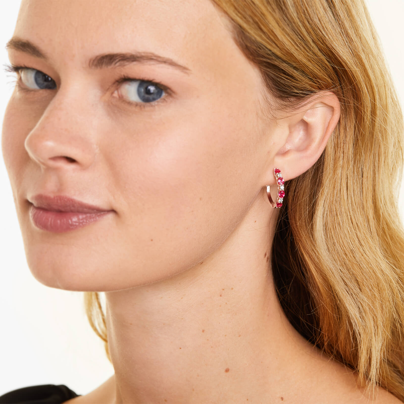 Brinco De Ouro Rosa 18k Argola Alternada de Rubis e Diamantes