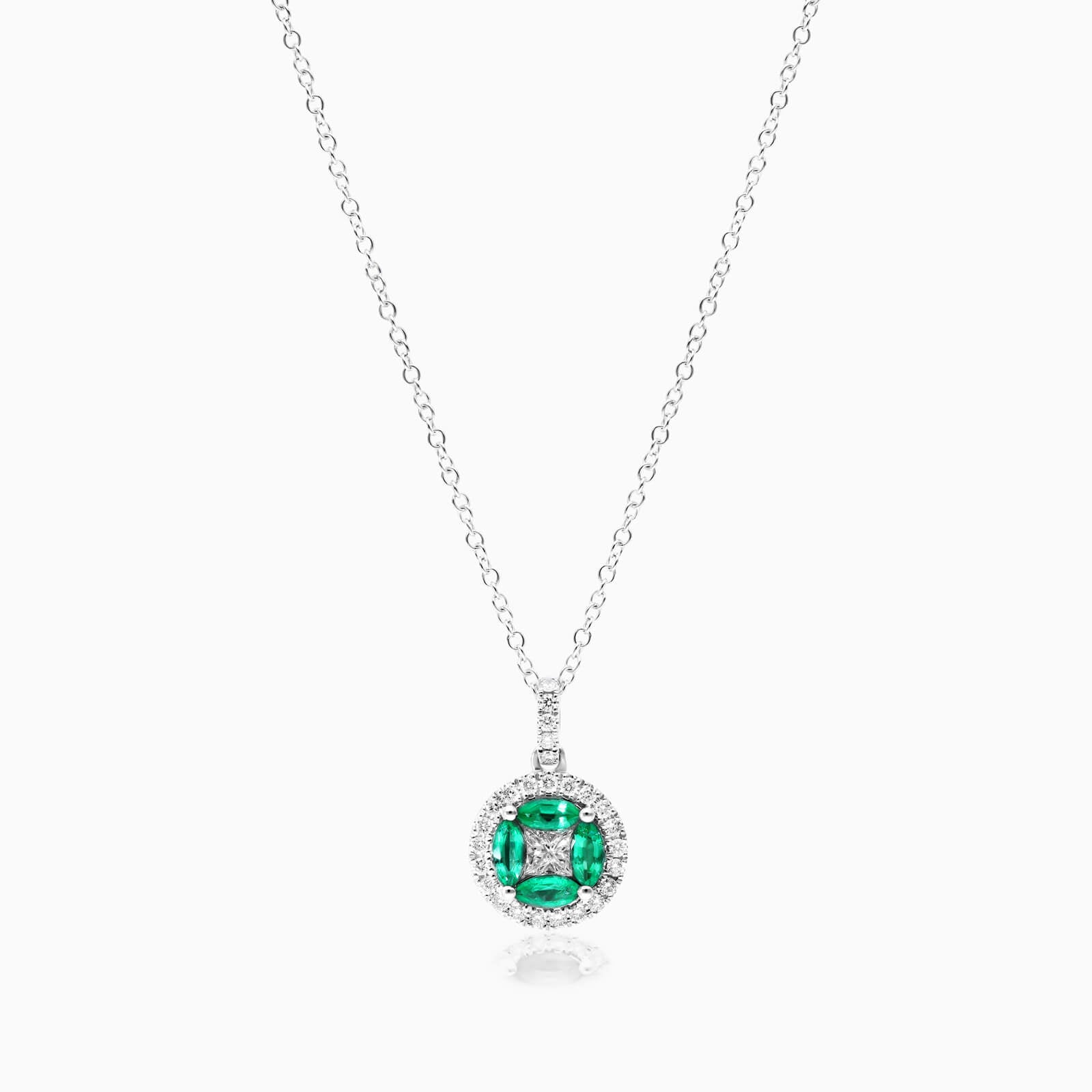 Colar Feminina De Ouro Branco 18k C/ Pingente De Esmeraldas e Diamantes | diamante, Esmeralda, white | AUREA FINE JEWELRY