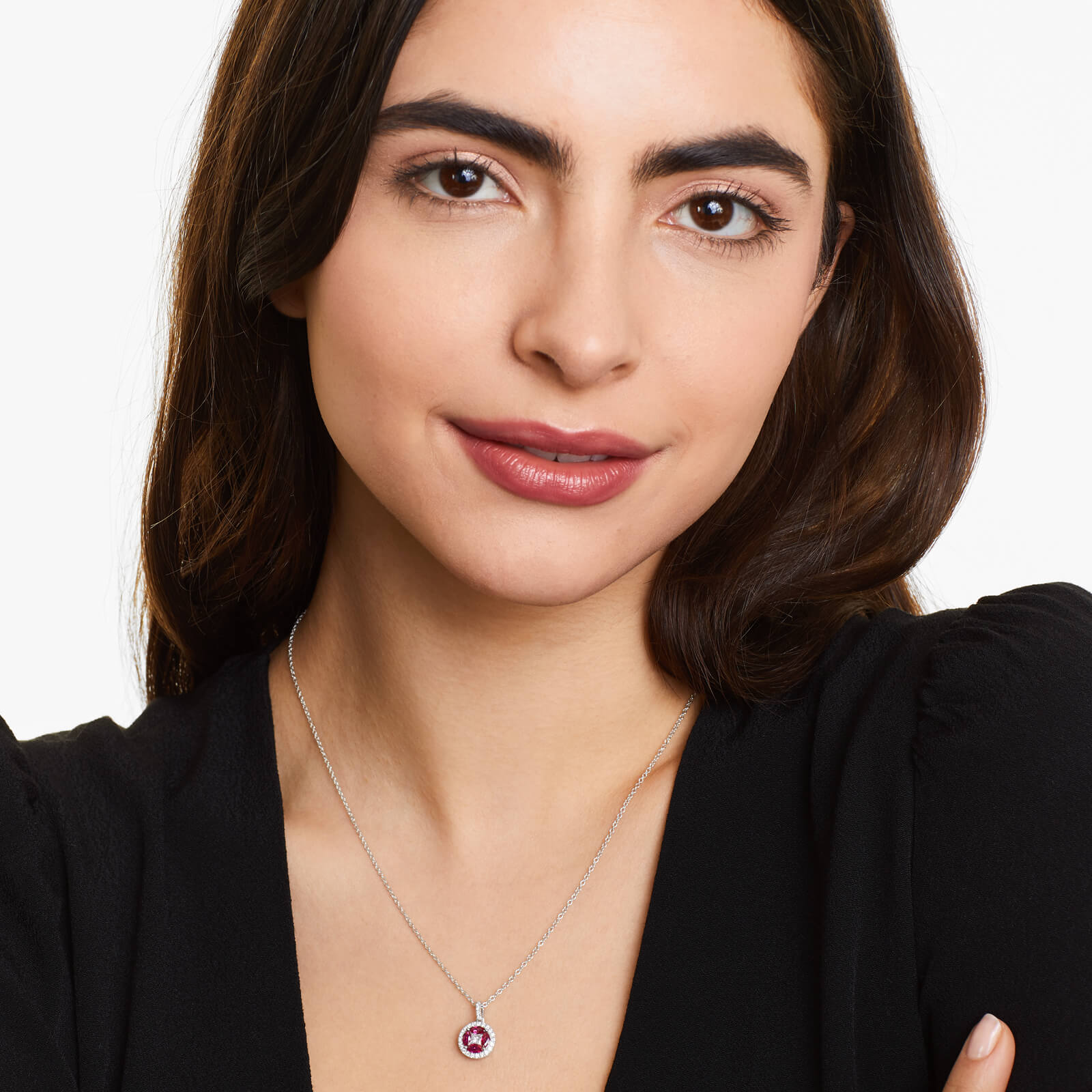Colar Feminina De Ouro Branco 18k C/ Pingente De Rubis e Diamantes