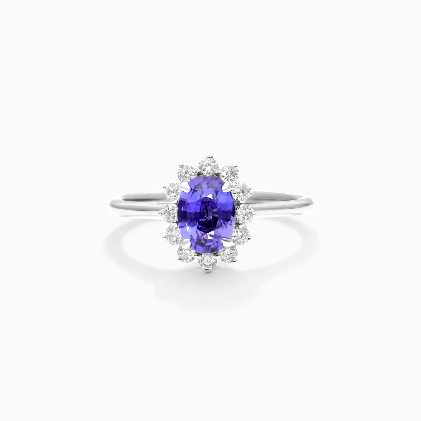 Anel De Tanzanita Em Ouro 18k C/ Diamantes Brilhantes | New | anel-de-noivado, Anéis, diamante, noivado, Safira, white | AUREA FINE JEWELRY