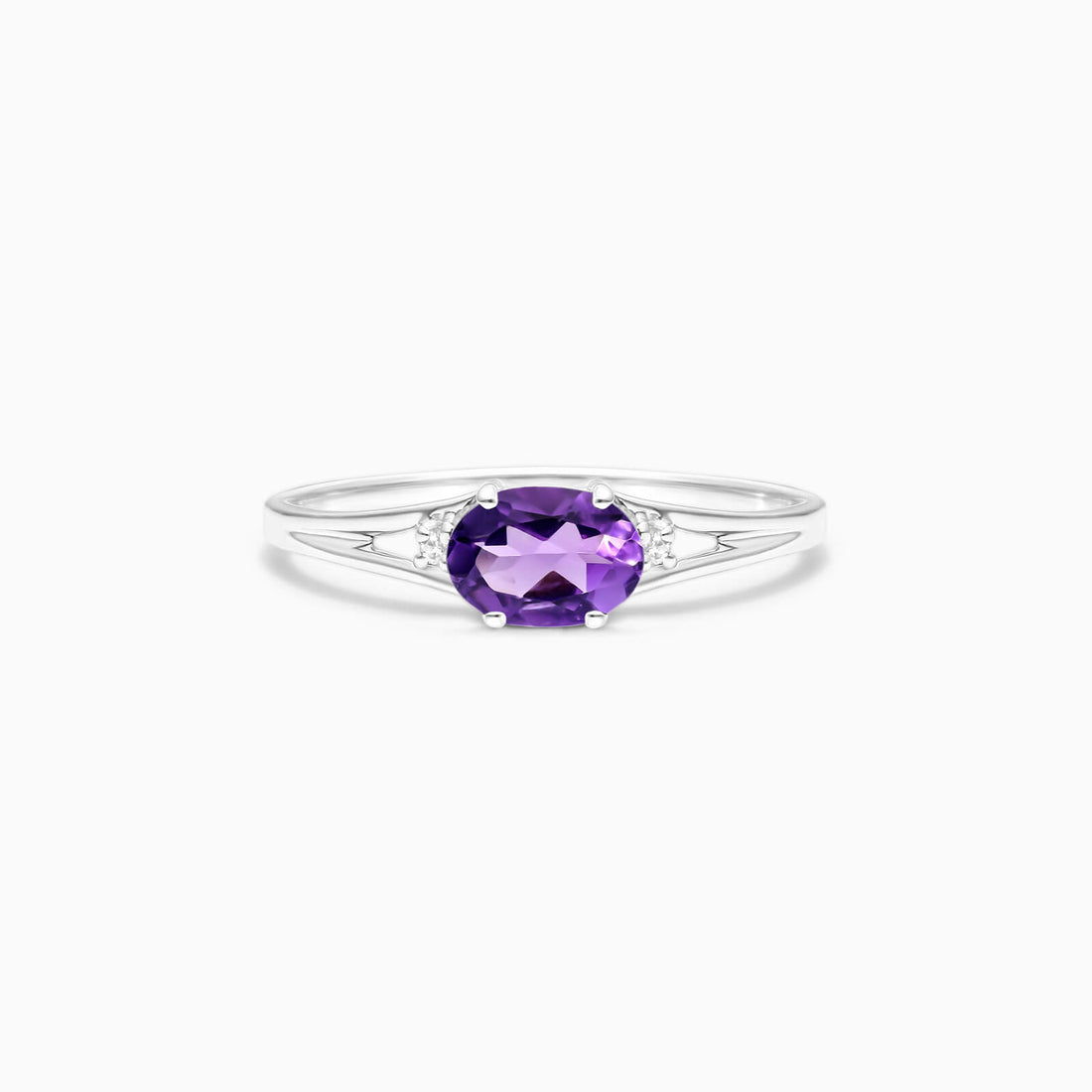 Anel De Ouro 18k iSabel C/ Ametista Solitario e Diamantes | New | Ametista, anel-de-noivado, Anéis, diamante, white | AUREA FINE JEWELRY