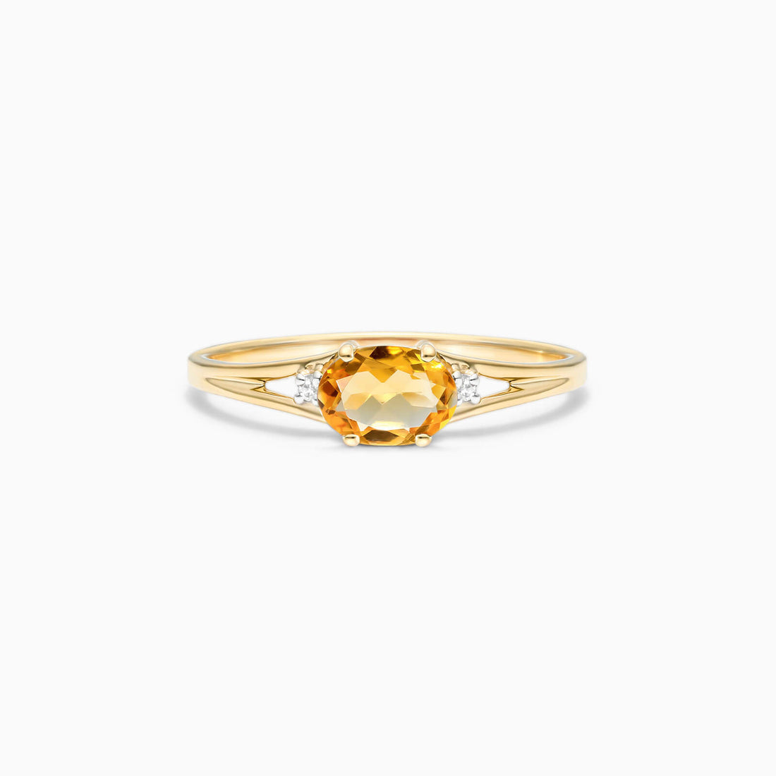 Anel De Ouro 18k iSabel C/ Citrino Solitario e Diamantes | New | anel-de-noivado, Anéis, citrino, diamante, yellow | AUREA FINE JEWELRY
