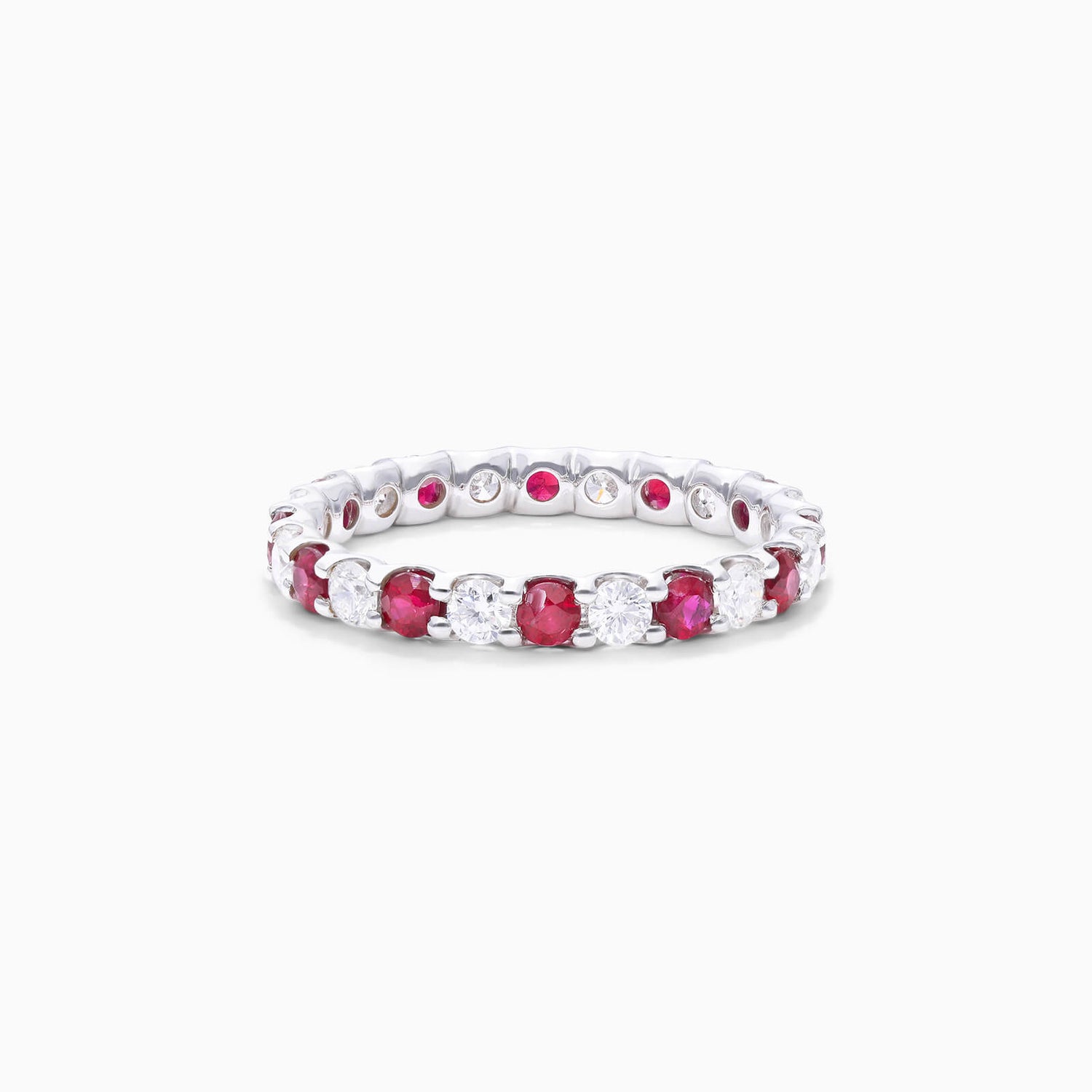 Anel Eternidade De Ouro 18k C/ Diamantes Brilhantes e Rubi | New | Aparadores, diamante, rubi, white | AUREA FINE JEWELRY