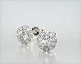 Brinco feminino de diamante Ouro 18k Solitario  Brilhante 50 Pts o par | New | Brincos, diamante, white | AUREA FINE JEWELRY