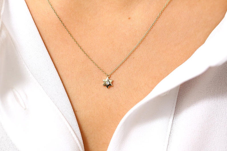 Corrente de ouro  Feminina em Ouro Branco 18k estrela Diamante