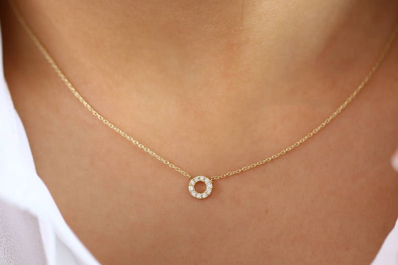 Colar Corrente Feminina em Ouro Branco 18k Circle C/ Diamantes