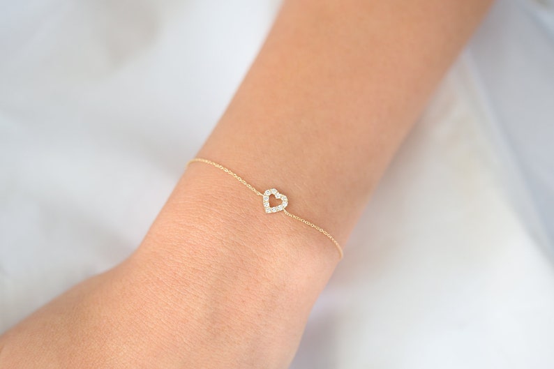 Pulseira Feminina Delicado de Ouro Amarelo 18k Coraçao De Diamantes