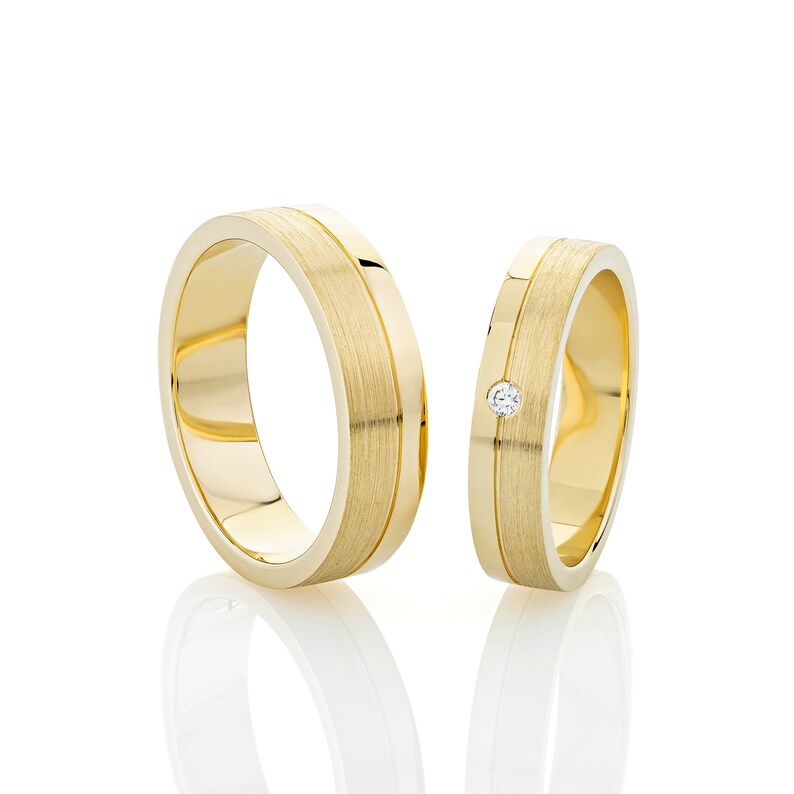 Par de Alianças de casamento noivado ouro 18k diamantes Loren