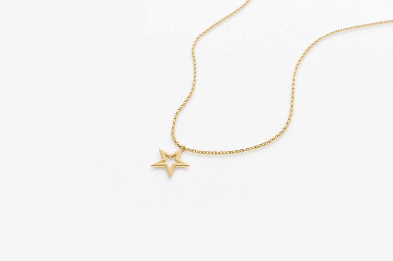 Colar de Corrente c/ Estrela Feminino em Ouro Amarelo 18k