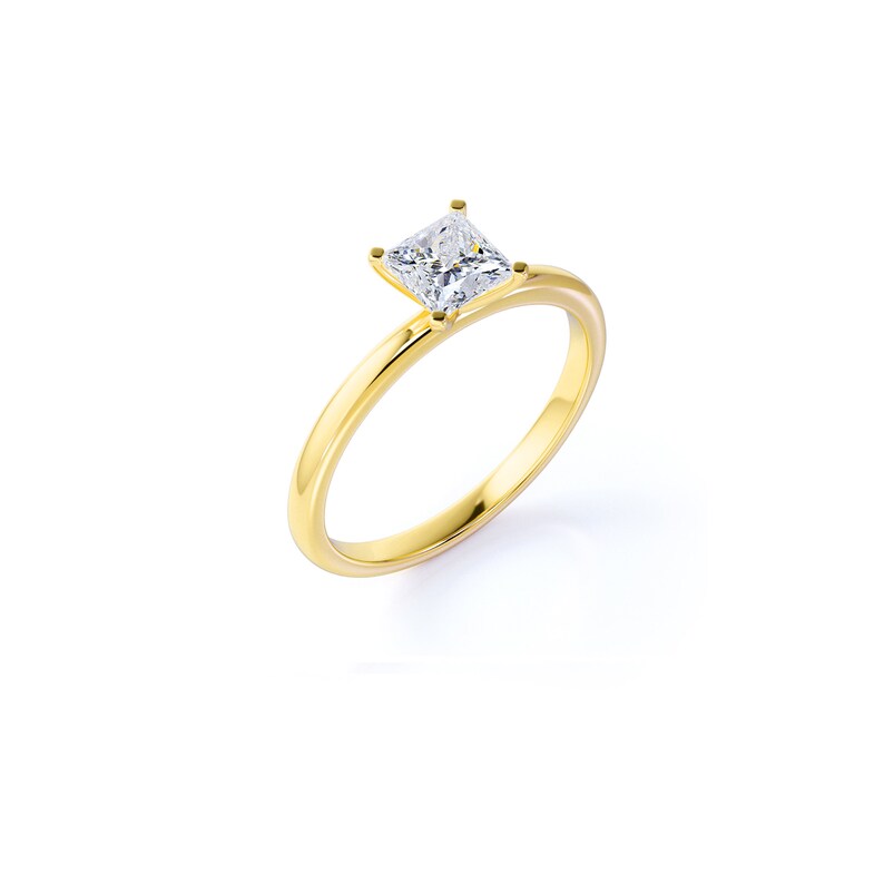 Anel Princesa De Ouro Amarelo 18k e Diamantes Brilhantes 70pts