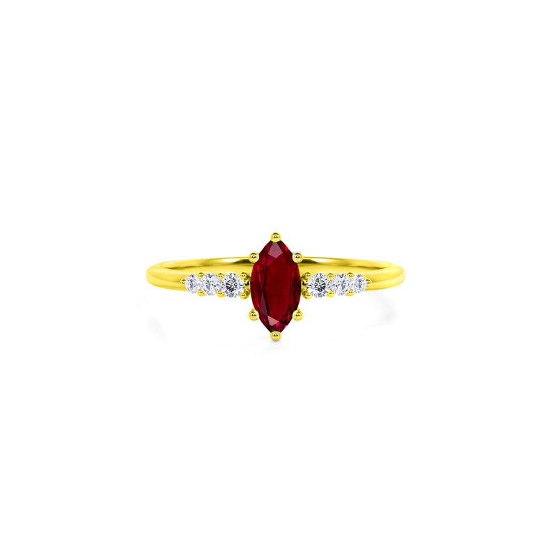 Anel De Noivado em Ouro 18k Solitario Rubi e Diamantes Brilhantes | New | Anéis, diamante, rubi, yellow | AUREA FINE JEWELRY